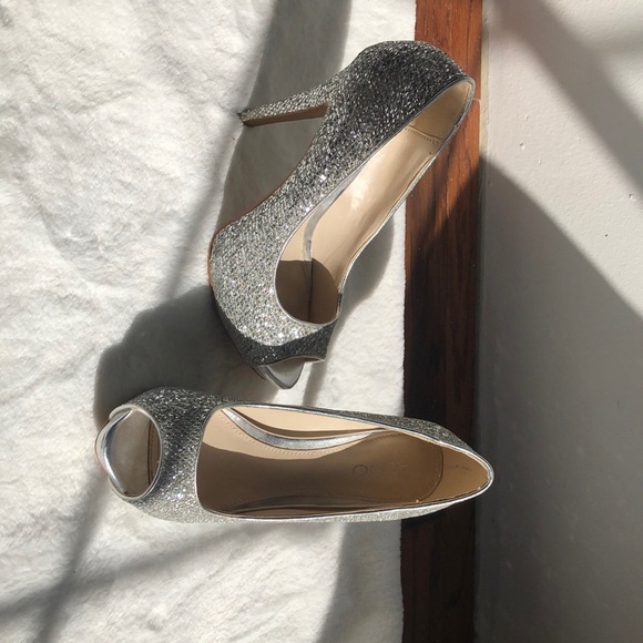 High heels - Picture 2 of 2